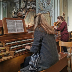 Karin Traxler an der Blockflöte